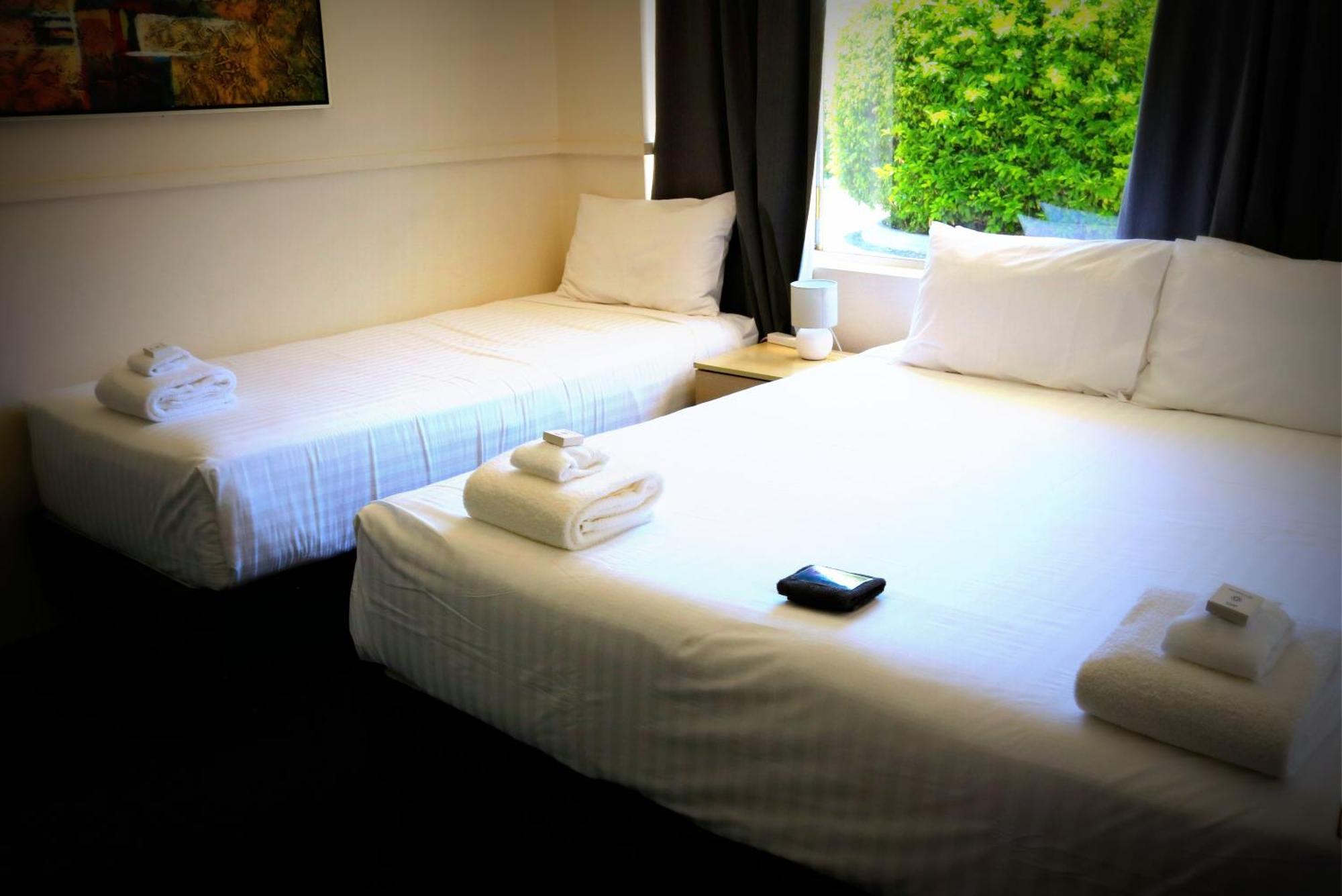 The Commercial Hotel Motel Chinchilla Eksteriør billede